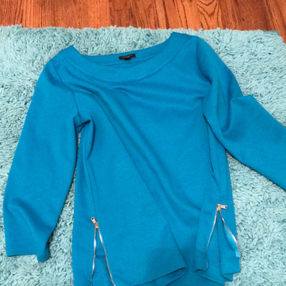 Bright turquoise top
